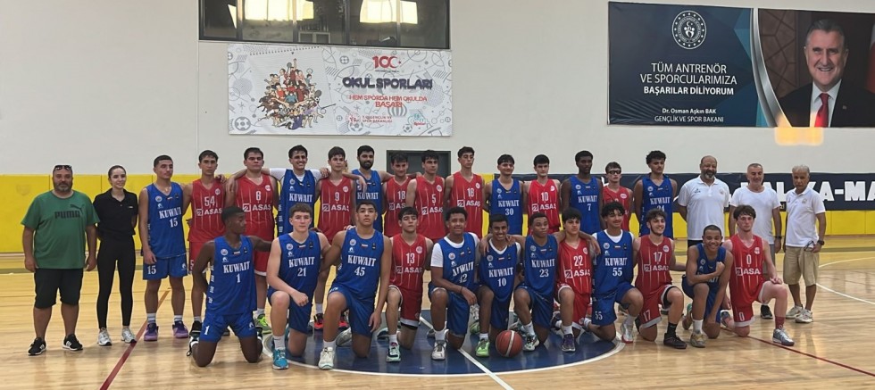 Kuveyt U18 Basketbol Milli Takımı Kartepe'deki Özel Maçta Sakarya ASAŞ' 65-39 yendi