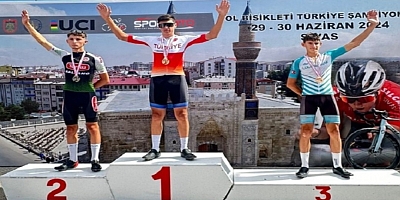 Arda Uzel U17 Yol Bisikleti Türkiye Şampiyonu