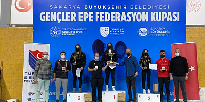Gençler Epe Federasyon Kupasında Aleyna-Yalgın şampiyon