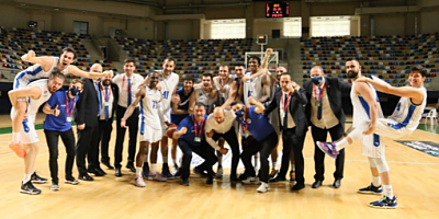 Baskette Kağıtspor Semt77 Yalova Play Off serisinde 1-1