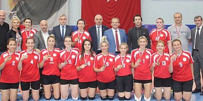 Öğretmenler Kupasında Ataşehir Grup Birincisi
