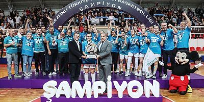 Şampiyon İzmit Belediyespor Türkiye Kadınlar Basketbol Süper Liginde