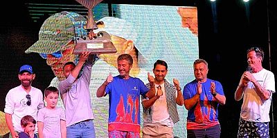Sancak Beyi Takımı 81,5 kg orkinos tutarak şampiyon