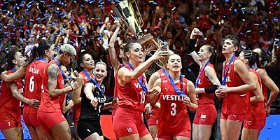 Türkiye Avrupa Şampiyonu filede Sırbistan'ı 3-2 yendiler